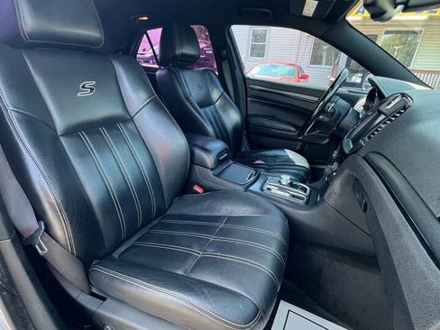 Used 2015 Chrysler 300 S RWD image 19
