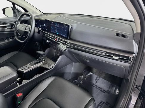 Certified 2026 Kia Sportage SX FWD image 31