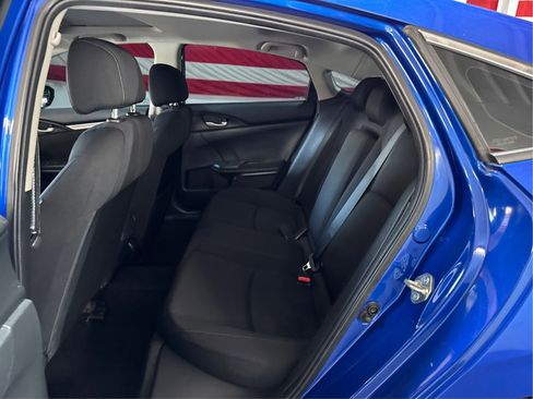 Used 2018 Honda Civic EX image 10