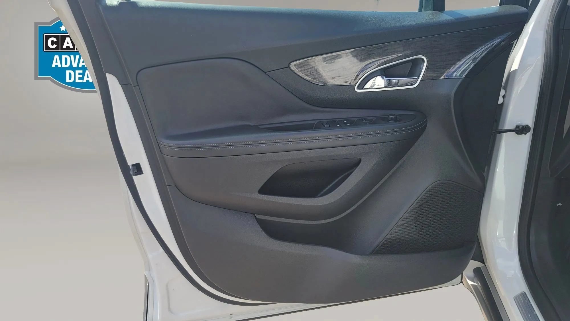 Used 2015 Buick Encore AWD image 10