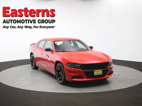 Used 2018 Dodge Charger SXT w/ Blacktop Package RWD image 49