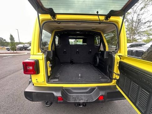 Used 2022 Jeep Wrangler Unlimited Sport AWD/4WD image 16