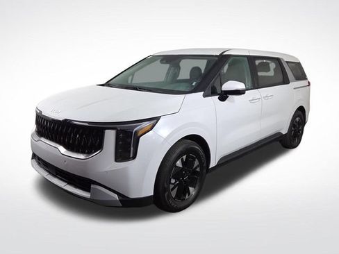 Certified 2026 Kia Carnival LXS FWD image 2