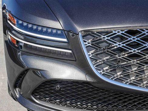 Used 2025 Genesis G80 2.5T image 10