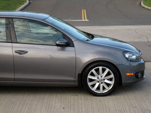 Used 2011 Volkswagen Golf TDI FWD image 10