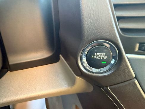 Used 2015 Chevrolet Suburban LTZ image 25