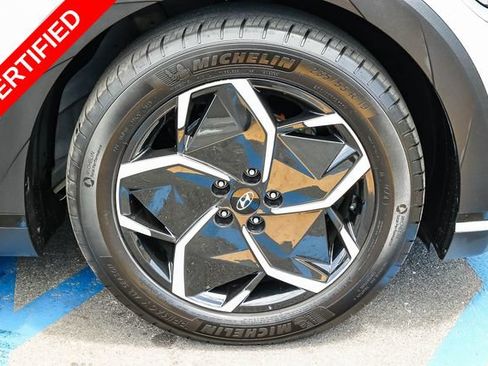 Certified 2024 Hyundai Ioniq 5 SE RWD image 9