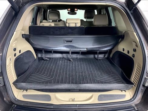Used 2019 Jeep Grand Cherokee Limited AWD/4WD image 28
