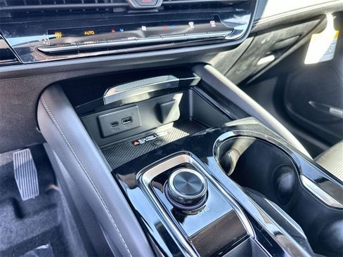 New 2026 Buick Envision Preferred image 27