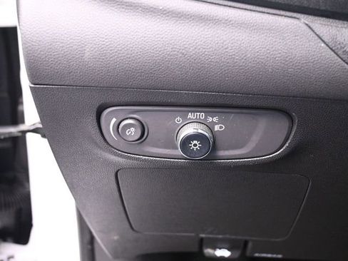 Used 2025 Buick Encore GX Preferred image 18