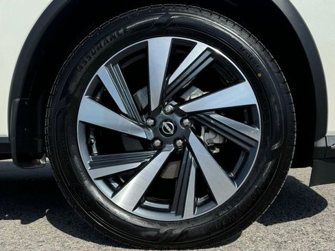 Used 2024 Nissan Murano SL AWD/4WD image 13