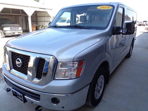 Used 2019 Nissan NV 3500 SL RWD image 49