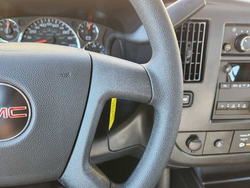 New 2025 GMC Savana 2500 Extended RWD image 18