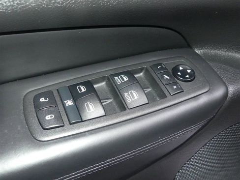 Used 2021 Jeep Grand Cherokee High Altitude AWD/4WD image 20