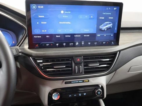 Used 2025 Ford Escape SE w/ PHEV Premium Package FWD image 19