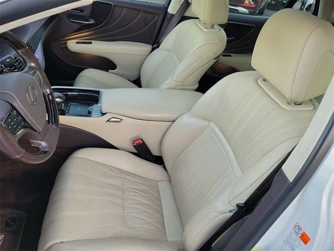Used 2018 Lexus LS 500 AWD image 16