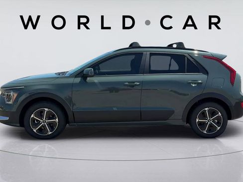 New 2025 Kia Niro EX FWD image 6