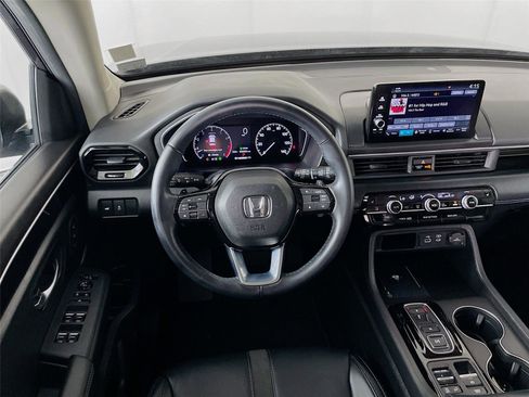Used 2025 Honda Pilot EX-L image 27