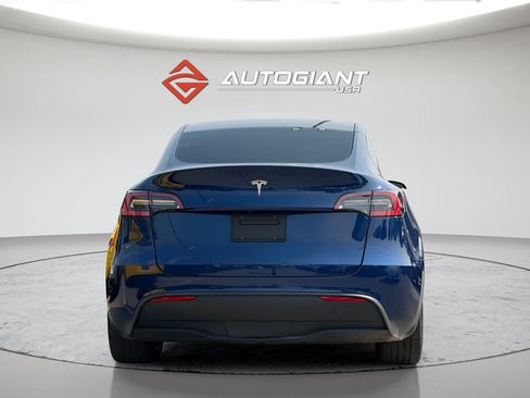 Used 2021 Tesla Model Y 2WD image 6