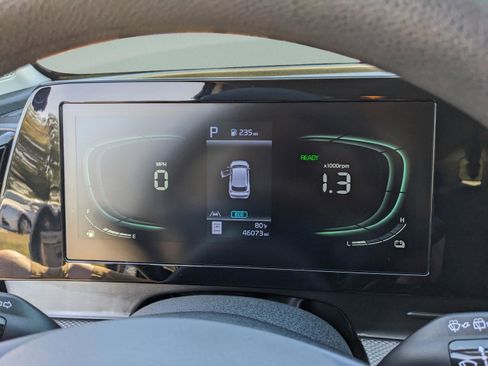 Used 2023 Kia Sportage LX image 32