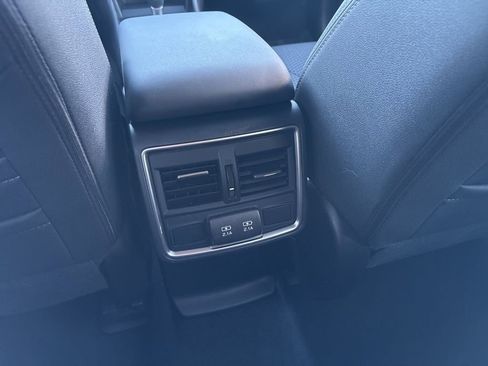 Used 2020 Subaru Forester Premium image 25