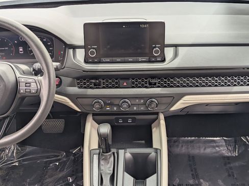 Used 2025 Honda Accord LX image 14