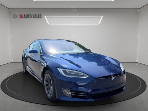 Used 2020 Tesla Model S Long Range Plus AWD/4WD image 7