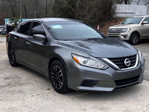 Used 2016 Nissan Altima 2.5 S w/ Power Driver Seat Package image 8