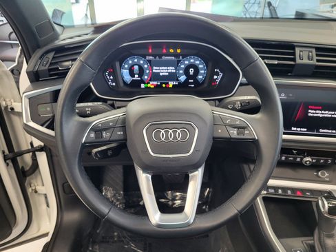 Used 2022 Audi Q3 2.0T Premium w/ Convenience Package AWD/4WD image 22