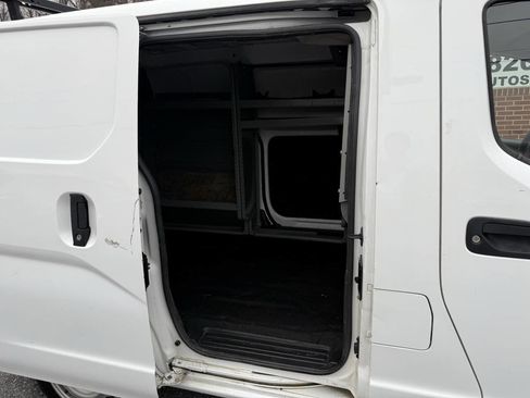 Used 2019 Nissan NV200 S image 16