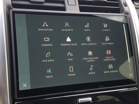 New 2025 Land Rover Discovery S AWD/4WD image 31