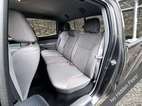 Used 2015 Toyota Tacoma 4x4 Double Cab w/ SR5 Package image 21