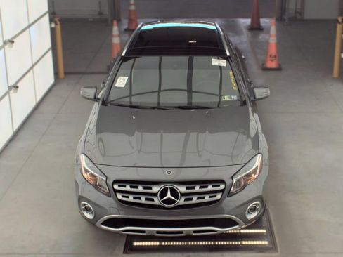 Used 2018 Mercedes-Benz GLA 250 4MATIC w/ Premium Package image 2