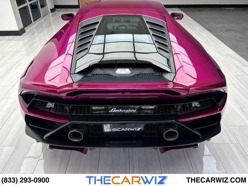 Used 2023 Lamborghini Huracan EVO image 24
