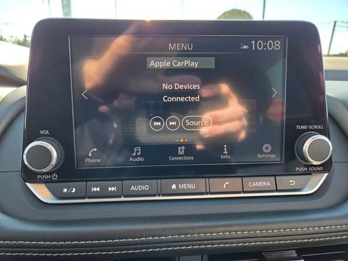 Used 2023 Nissan Rogue SV image 22