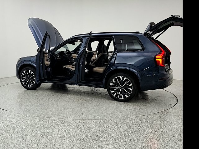 New 2027 Volvo XC90 B6 Ultra AWD/4WD image 12