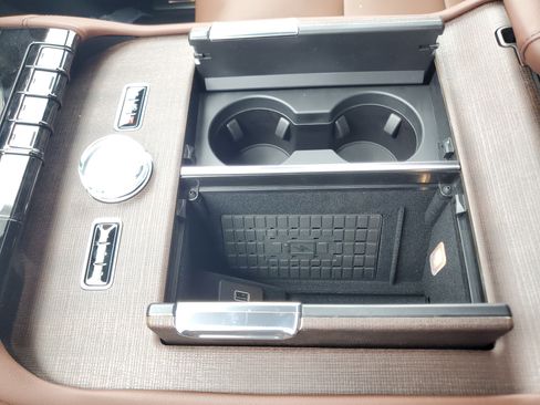 New 2026 Lincoln Navigator Reserve AWD/4WD image 26