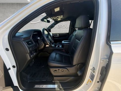 Used 2022 Chevrolet Tahoe LT w/ Luxury Package RWD image 19