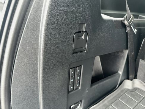 Used 2019 Ford Expedition Limited w/ Equipment Group 302A image 11