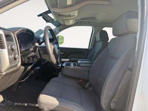 Used 2018 Chevrolet Silverado 1500 LT w/ All Star Edition image 4