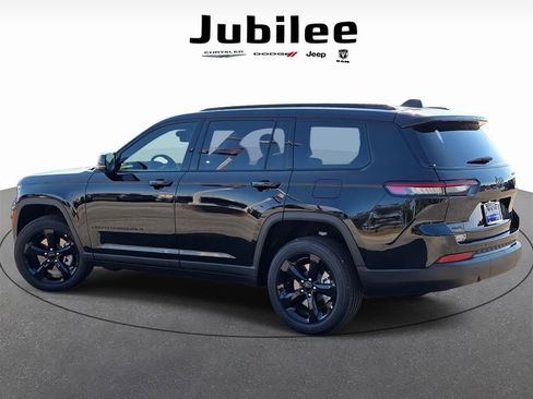 New 2025 Jeep Grand Cherokee L Altitude AWD/4WD image 4