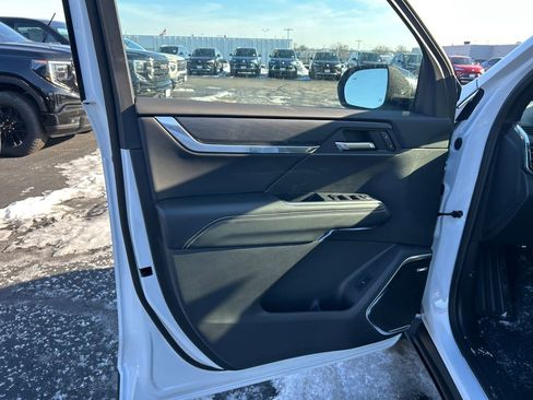 New 2026 GMC Acadia Elevation FWD image 17