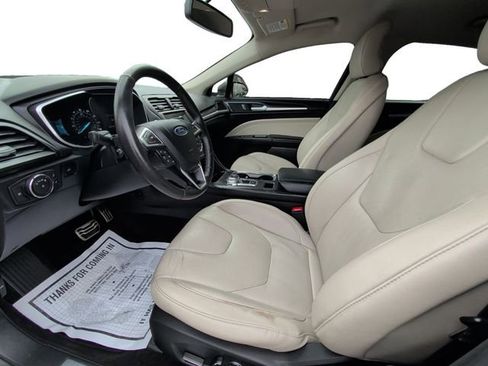 Used 2017 Ford Fusion Titanium FWD image 9