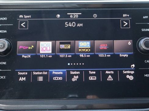 Used 2021 Volkswagen Tiguan SE w/ 3rd Row Seat Package AWD/4WD image 21