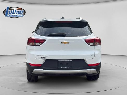 Used 2025 Chevrolet TrailBlazer LT AWD/4WD image 4