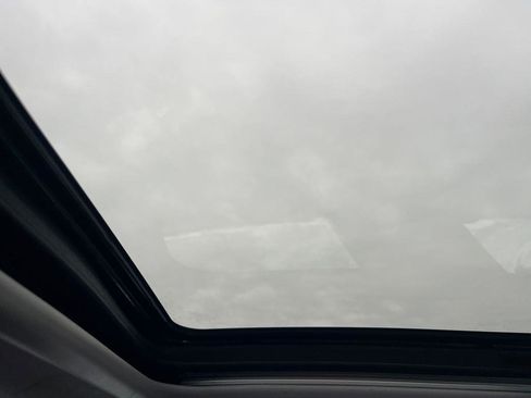 Used 2019 Chevrolet Malibu LT image 28