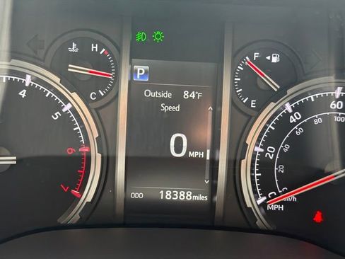 Used 2023 Toyota 4Runner TRD Sport w/ Technology Package AWD/4WD image 9