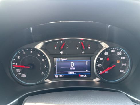 Used 2019 Chevrolet Equinox LT FWD image 10