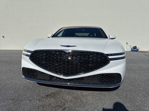 Used 2023 Genesis G90 3.5T image 2