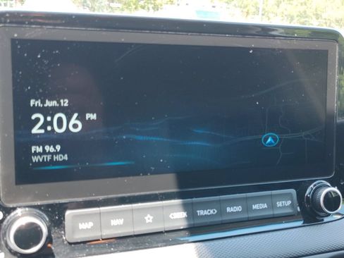 Used 2023 Hyundai Kona Limited FWD image 26